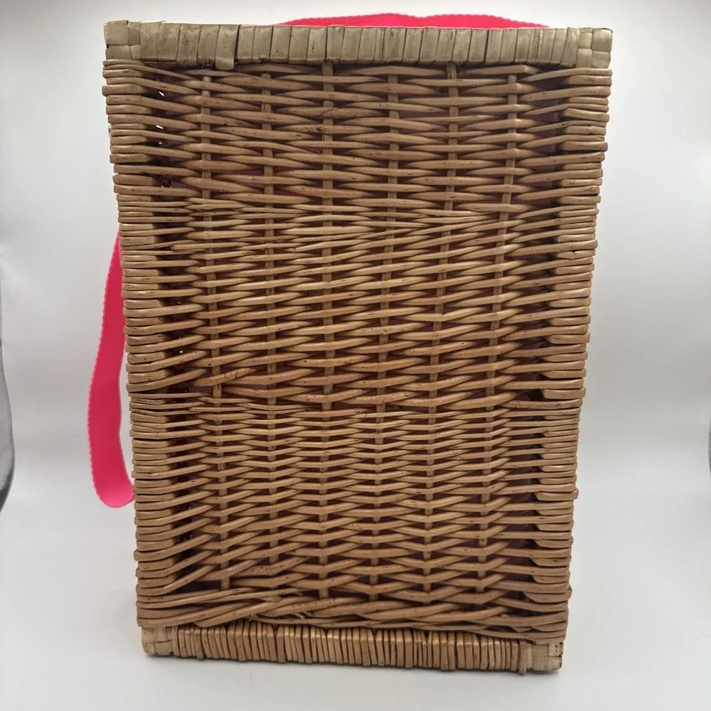 Lilly Pulitzer Wicker Wine Basket Rattan Cheek To Cheek Strap Carrier Floral
